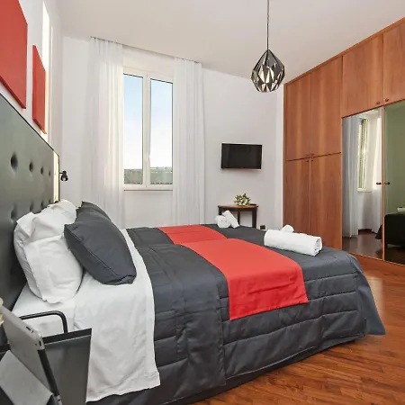 Retro Termini Bed & Breakfast Rome